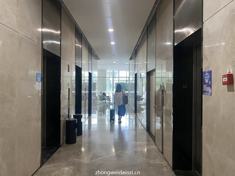 电梯厅